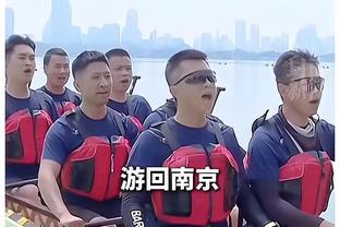 ?AI恶搞詹杜库钓鱼 三人在海边翩翩起舞